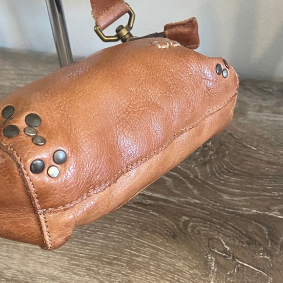 Bed Stu Encase Compact Rustic Tan Veg Tanned Leather Crossbody Bag 3-in-1 EUC - Picture 6 of 10